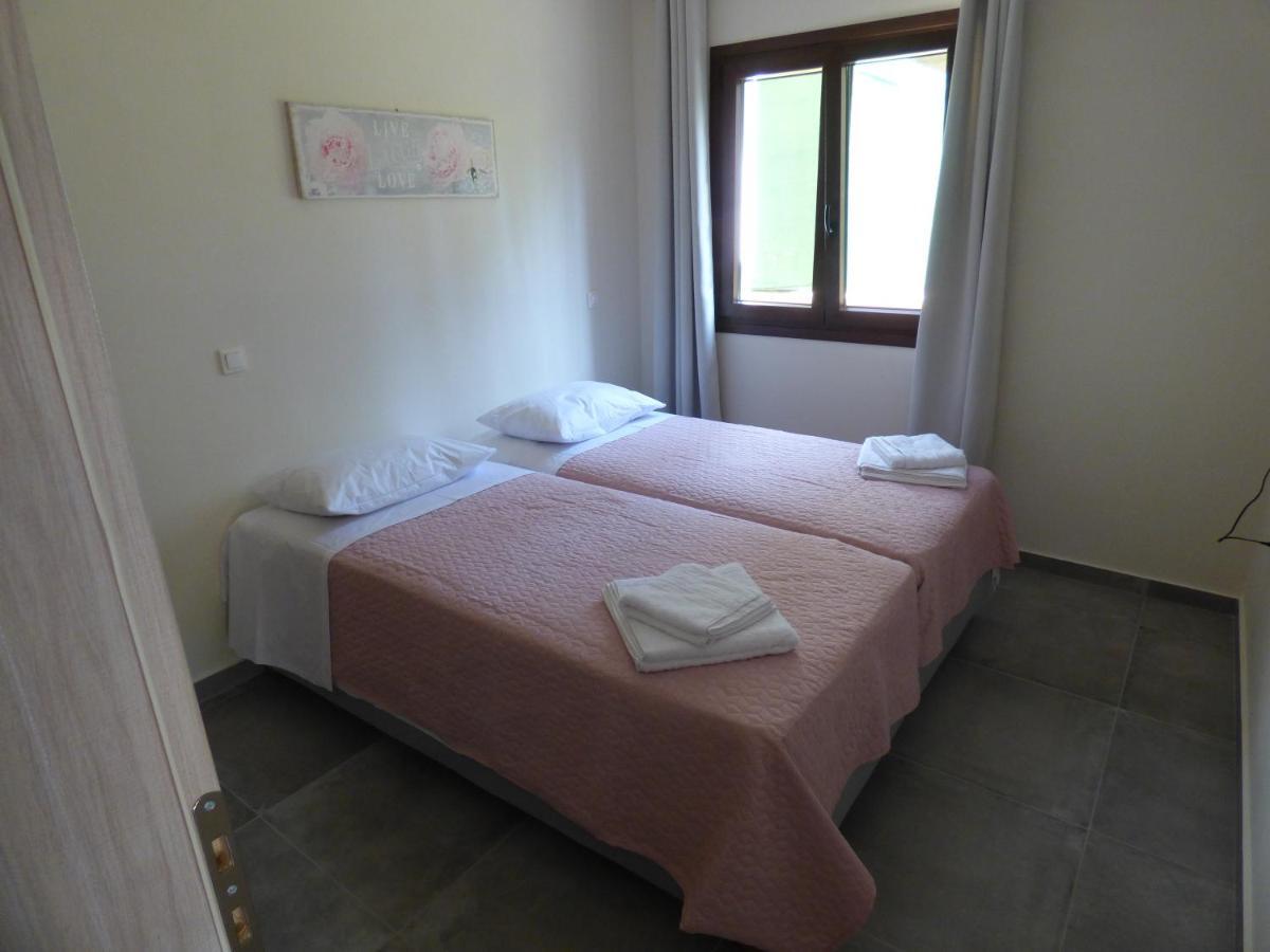 Natashas Apartments イプソス エクステリア 写真